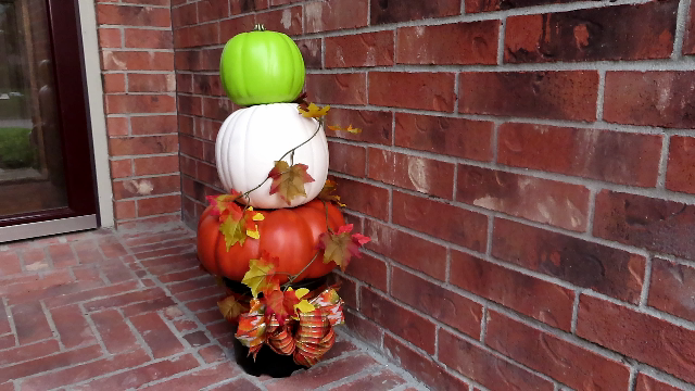 Beautiful Fall Pumpkin Topiary DIY
